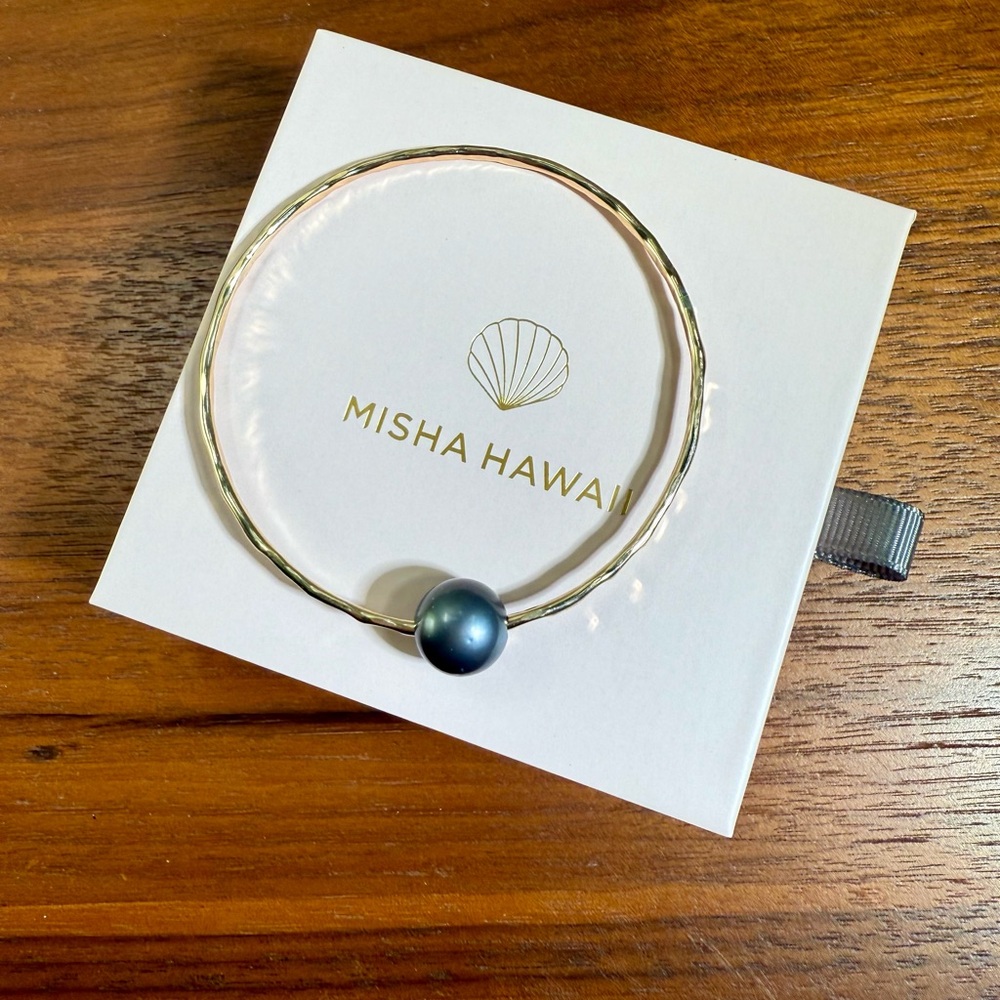 Misha Hawaii Tahitian Pearl Bangle 8” - Picture 2 of 3